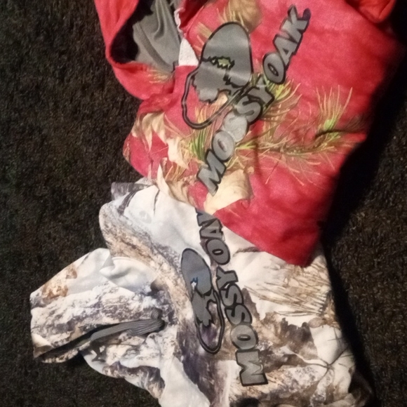 Mossy Oak Tops - Bundle of Mossy Oak hoodies